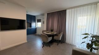 Novus Luxury Apartment Free Parking - 7