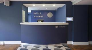 Travelodge Birmingham Sheldon - 8