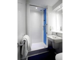 Travelodge Glasgow Airport - 1