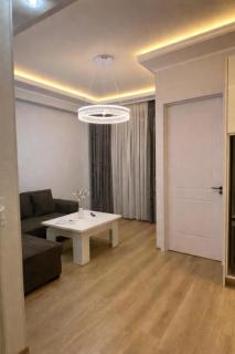 Flat - 8