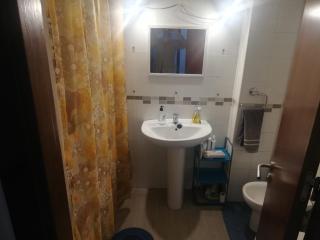 Habitación 2 Camas en PISO COMPARTIDO - 5