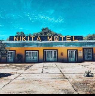 Nikita Portuguese Restaurant And Motel Self Catering - 7
