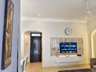 Standalone Residence with pool, AC and inverter - 6