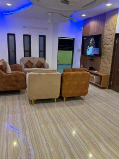 Villa 2 chambre salon vers Jardin 2000 - 1