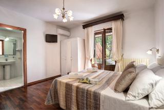 GOCCE VILLAS - Villa de Flores Country Style Villa With Pool - 1