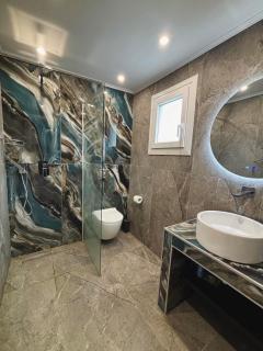 EriZen Jacuzzi suites - 2