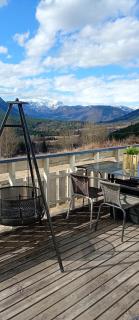 Hilltop Wood House - 9