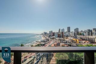 Visite a orla da Barra com vista ampla para o mar - 0