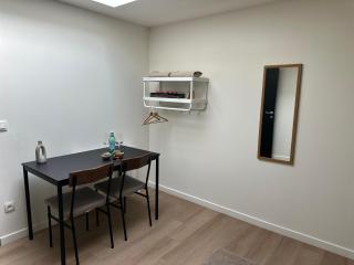Relaxing 2 Private Rooms Close to Center with WiFi - 7