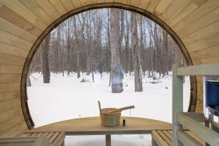 Pocono Retreat: Finnish Barrel Sauna, Hot Tub & Arcade - 8