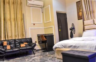 Skye Palace Apartment - Signature Suite - 1