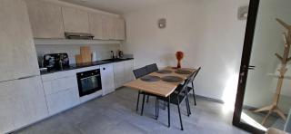 Gîte neuf tout équipé - 2 chambres, jardin privatif, clim & parking - 1