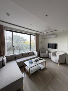 Aurum Apartments Gulberg Lahore Premium Stay LMY - 2