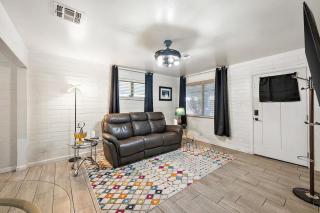 Charming 2BR Home with Backyard BBQ & EV Charger - 5