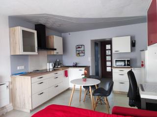 studio 2 places voir option pour 3 à chauffailles - 6