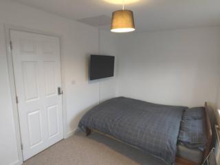 Contractor stay in BS16 - 5