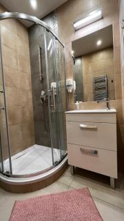 Cozy Studio in Center - 8