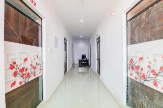 SPOT ON Luxury Palace - 9