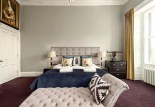 Luxury 3 bed flat Edinburgh - 4