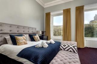Luxury 3 bed flat Edinburgh - 3