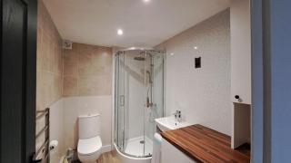 5BR Large House Near Blackpool Beach - Cinema Room - Parking - 4