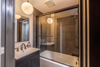 Stylish 2 King Bed Retreat Near Grandview - 3