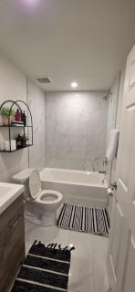 Amaville - Mordern Cozy 1BRM Suite in Chappelle - 9
