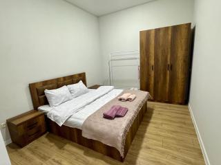 Next to Central Park - 8