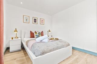 Cozy work-ready home near City Centre with Netflix and Parking - 1