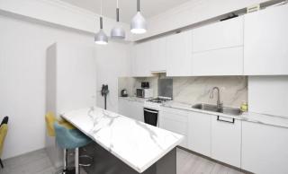 Comfort 1BR near Republic Square - 9