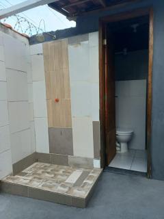 Casa inteira 2 quartos, suite ar, 2 banheiros, home office, estacionamento, 4 pessoas próx praia Itaúna - 4