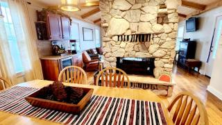 The Fireside Lakehouse - 7