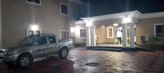 Transvent Hotel and Suites - 4