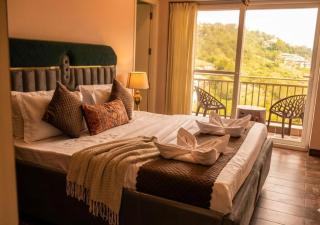 2 Bedroom Suite by Là Glen - 8