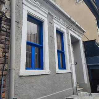 Historical House in Alsancak - 8