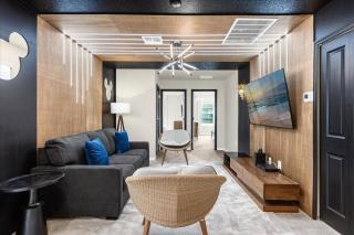 5 Bedroom 4.5 Bathroom Windsor Island 3822LA - 7