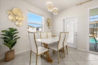5 BD 4.5 BA Windsor Cay 1294 SS - 8