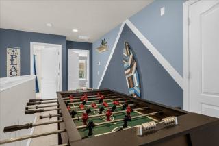 5 Bedrooms4 Bathrooms Windsor Westside 8924 PW - 1