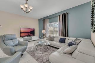 5 Bedrooms 4 Bathrooms Storey Lake 3133 PP - 6