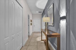 5 Bedrooms 4 Bathrooms Paradise Palms 8869 CP - 3