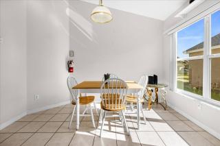 5 Bedrooms 4 Bathrooms Indian Creek 8056 SD - 8