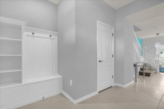 5 Bedroom 4.5 Baths Windsor Westside 2424 TD - 7