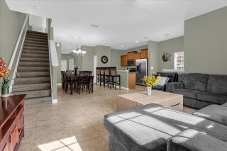 5 Bedrooms 4 Bathrooms Paradise Palms 8950 CP - 9