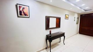 Executive 1BR in DHA 4 with Self Check-In & close to shops - 1