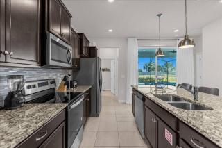 5 Bedroom 5.5 Bathroom Windsor Island 3297LW - 3