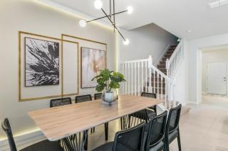 5 Bedrooms4.5 Bathrooms Windsor Island 112 JW - 4