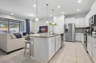 5 Bedroom4.5 Bathroom Windsor Westside 2444 DS - 5