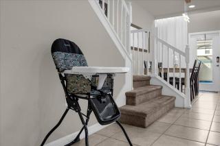 5 BD 4.5 BA Windsor at Westside 8936 AL - 4