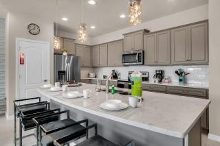 5 Bedrooms4.5 BathroomsWindsor Westside 8928SA - Kissimmee - 3