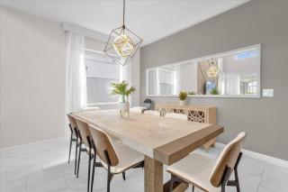 5 Bedrooms 5 Bathrooms Storey Lake 4729 SH - 6
